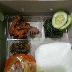 Nasi Ayam Kotak / Box