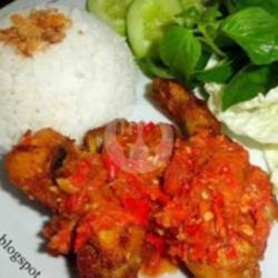 Paket Ayam Penyet Nasi  Lalap