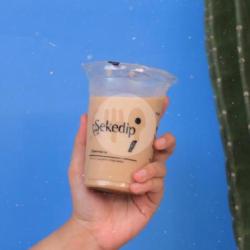 Ice Kopi Susu Strawberry