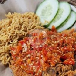 Indomie Ayam Geprek