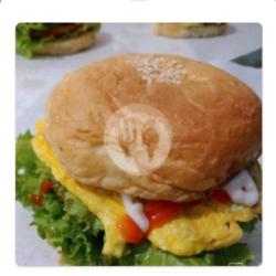 Burger Sapi Lapis Keju