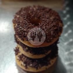 Donat Toping Meses Coklat