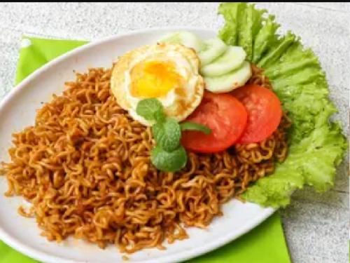 Mie Padeh Myesha & Nasi Goreng, Guguk Panjang