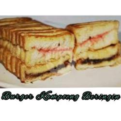 Roti Bakar Coklat   Strawberry