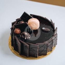 Double Choco Cake