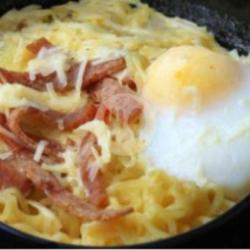 Indomie Telur Kornet Ham Keju