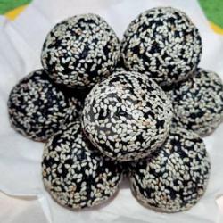 Onde-onde Ketan Hitam