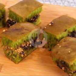 Terang Bulan Pandan Wijen Pisang Kacang