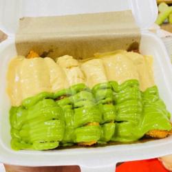 Pisang Crispy Green Tea Tiramisu