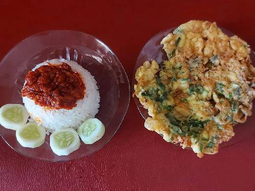 Nasi Telor Sambal Bajak dan Jus Buah, Kuwukan