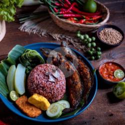 Nasi Merah Tempong Lele Goreng