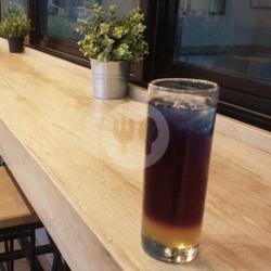 Ice Butterfly Pea Lemonade