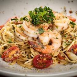 Pasta Aglio Olio Spicy Prawn