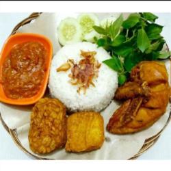 Nasi Ayam Pecel