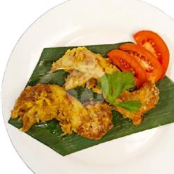 Kepala Ayam Goreng