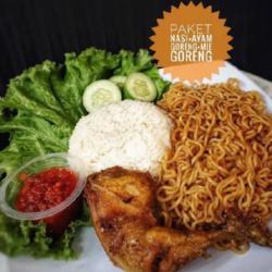 Indomie Special Nasi Ayam Goreng