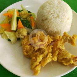 Nasi   Cumi Tepung   Sayur Capcay