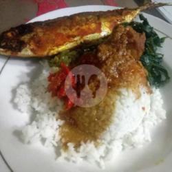 Nasi Ikan Gembung Bakar