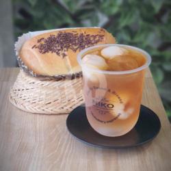 Ice Lychee Tea   Sweet Bread