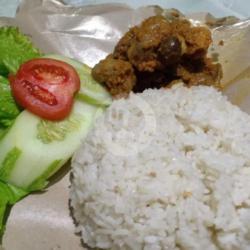 Nasi Rendang Ampela   Sambal Hijau