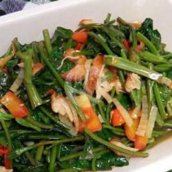 Tumis Kangkung Ayam Suir