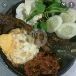 Penyetan Lele   Telur