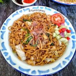 Nasi Goreng Gila / Maut Special - Sosis,ayam,bakso,ati Ampela