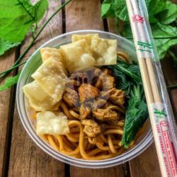 Mie Pangyam Rasa Sapi Panggang