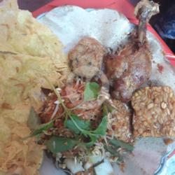 Nasi Pecel Ayam Tempe  Goreng Bergedel