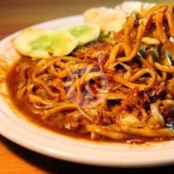 Mie Aceh Rebus Sapi