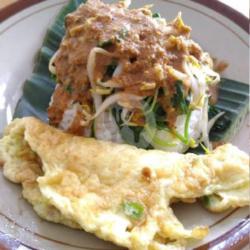 Nasi Pecel Ikan Telur Dadar