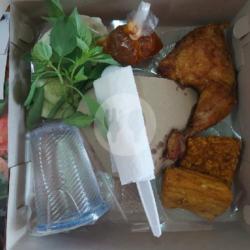 Nasi Kotak Ayam Paha