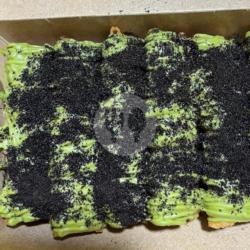 Piscok Lumer Greentea Oreo