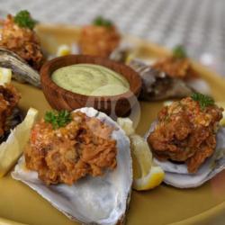 Crispy Fried Oyster