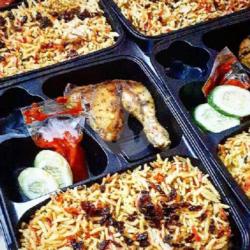 Box 1 Porsi Nasi Basmati Kebuli Goreng Ayam Kecil