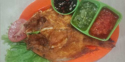 Pondok Ikan Bakar One, Garuda Pesanggrahan