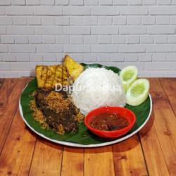 Nasi Empal Serundeng