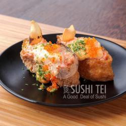 Spicy Salmon Inari