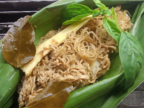 Nasi Bakar Ayam Mercon, Gegerkalong Girang