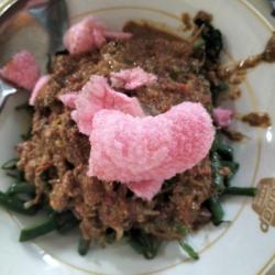 Lontong Pecal   Telur