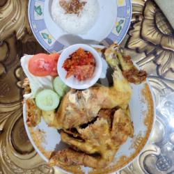 Paket Ayam Goreng Bekakak 1 Ekor   Nasi 2  Minum 2.