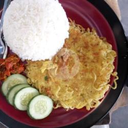 Nasi Omlet Free Teh Panas/dingin