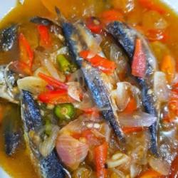 Tumis Ikan Asin Japuh