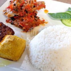 Nasi Timbel Balado Tulang Asin Jamal Komplit