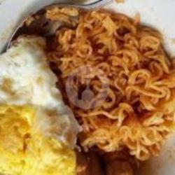 Mi Goreng Ayam Geprek Telor