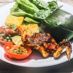 Nasi Timbel Ayam Bakar Super Pedasl