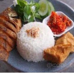 Nila Goreng Crispy   Nasi Putih