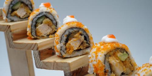 Sushi Koi, Hankam