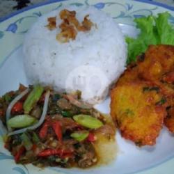 Nasi Oseng Klotok