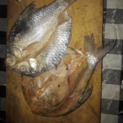 Ikan Asin Tawes Goreng